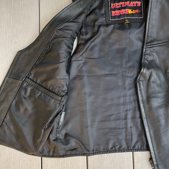 ULTIMATE RIDER Black Leather Biker Vest, Size XL - Picture 3 of 10